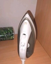 Fer à repasser à vapeur