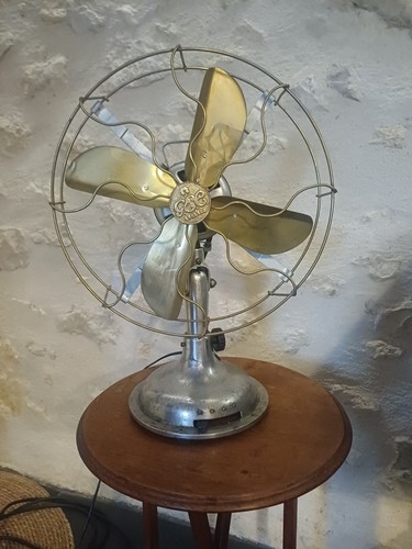 Ventilateur vintage des