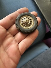 Roue Joustra Dauphine ou 404  Avec Enjoliveur