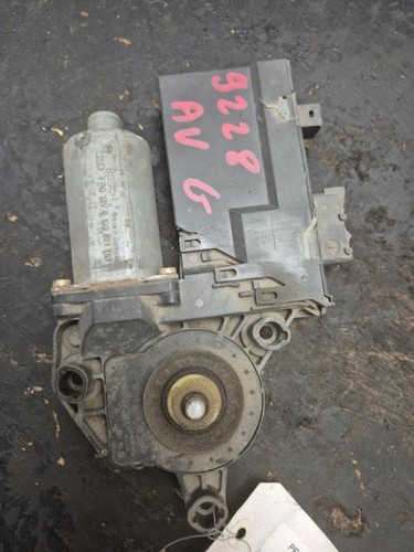 Moteur leve vitre avant gauche