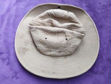 Guerre d'Indochine : chapeau