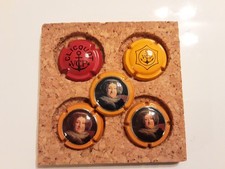  5 capsules de champagne  Quart  DIFFÉRENTES, Veuve Clicquot,Support Non Fourni 