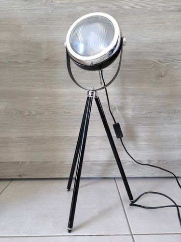 Lampe trépied style