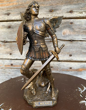 Statue  Saint Michel archange avec bouclier hauteur 24 cm  résine et bronze