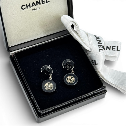Authentique boucle oreille - authentique, d'oreille