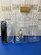 kaws companion keychain original fake