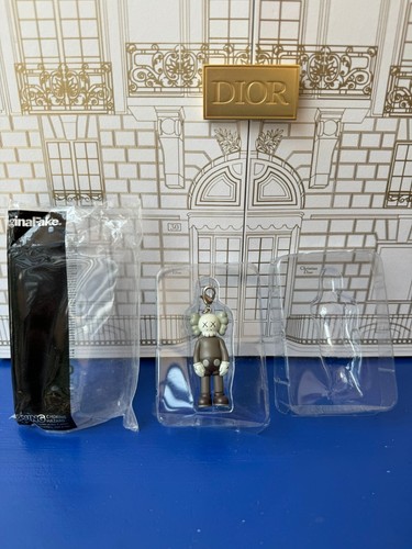 Kaws companion keychain - companion,
