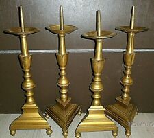 LOT 4 ANCIENS PIQUE-CIERGES