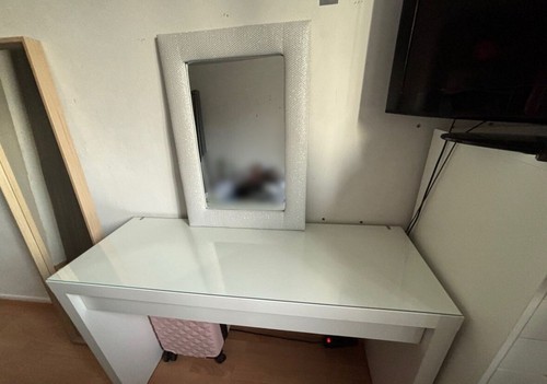 Coiffeuse avec miroir - coiffeuse,