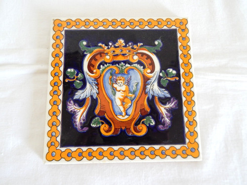 Ancien carreau dessous plat - dessous, en