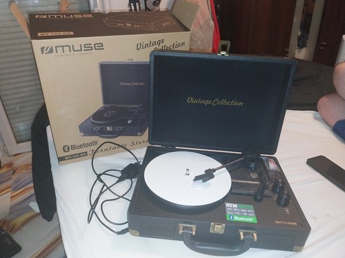 Tourne disque - tourne,