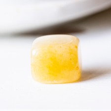 JADE JAUNE Pierre roulée