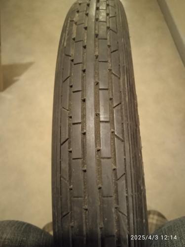 Pneu avant moto yamaha 125 - ,