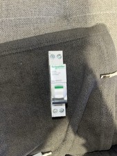 contacteur schneider a9p22602