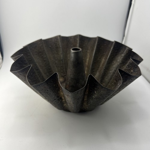 Ancien moule gâteau - ancien,