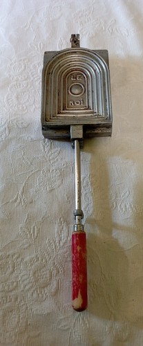 Ancien gaufrier fonte le - ancien, en