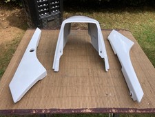 Cache latéral gauche et droit