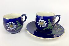 Rares Tasses et Soucoupe en Faïence Opaque de Sarreguemines – Peint à la Main