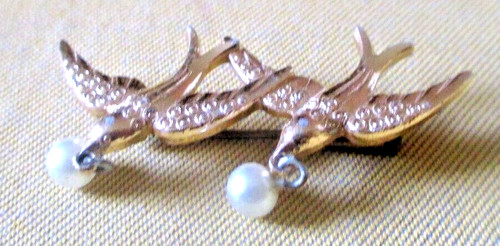 Ancienne broche couleur - , or