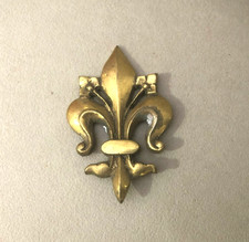 ancien cache clou / piton