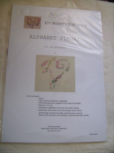Kit broderie alphabet - alphabet, fleuri