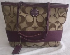 COACH PLUM / KHAKI SIGNATURE