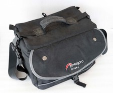 Housse sacoche de transport appareil Photo Lowepro Nova 4