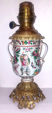 LAMPE PÉTROLE PORCELAINE DE