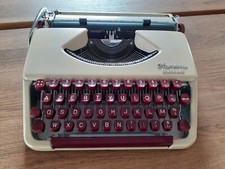 Machine à écrire OLYMPIA SLENDID 33 (années 60)