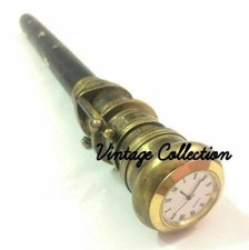 Ancien télescope caché avec