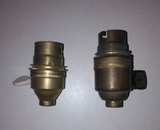 LOT 2 ANCIENNES DOUILLES INTERRUPTEURS EN LAITON DIAM 22 - MATERIEL ELECTRIQUE