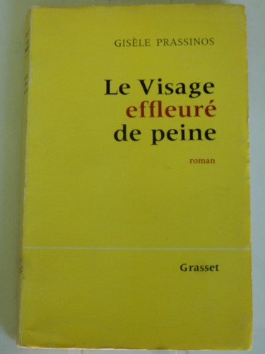 Visage effleuré peine - le, de