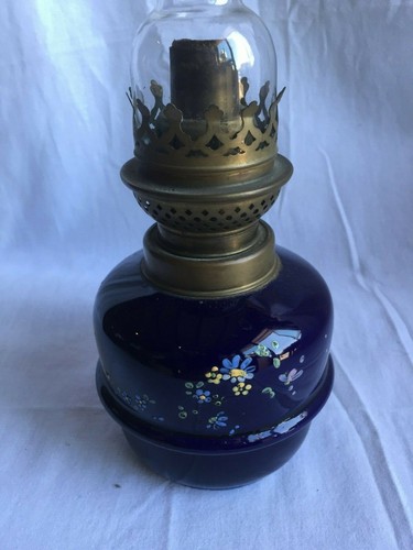 Ancienne lampe pétrole de - ancienne,
