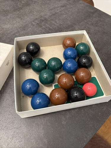 Lot boules billard - 13,