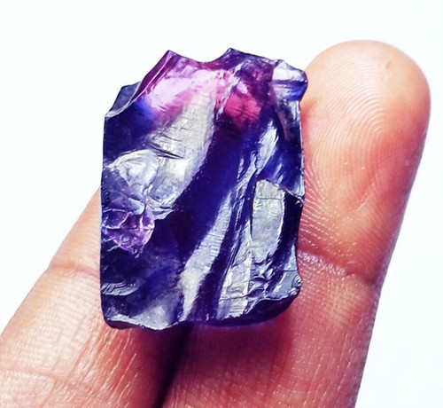 Gemme naturelle violet - gemme,