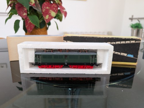 Piko 6205 locomotive - piko,