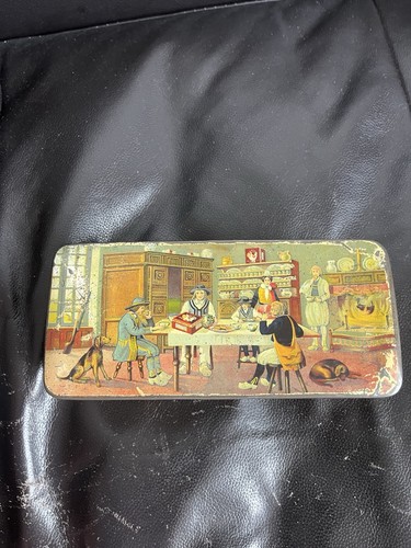 Ancienne boîte biscuit - à,