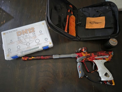 Dye dm12 red paintball - dye,