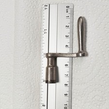 Clé de Remontage Antique en Z