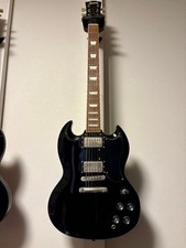 Guitare électrique noire BURNY by FERNANDES Super Grade SG type