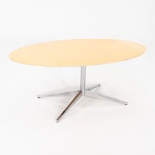 2005 Florence Knoll Oval