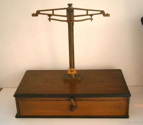 Ancienne balance trébuchet - , de