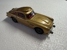 Aston Martin DB5 James bond 007 Corgi Gold Modèle Original