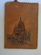 Protège livre en cuir à décor du Sacré coeur de Paris / 21X15cm