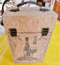 ANCIEN COFFRET CADEAU POUR 2 BOUTEILLES 75 CL, DECORATION RECOUVERT DE VRAI LIEG