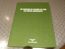 livre épuisé Les insignes de l'armée de l'air unités navigantes édition 1983