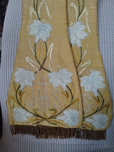 Ancienne etôle drap - drap, or