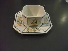 rare ensemble petit dejeuner individuel octogonal faience quimper signé henriot 