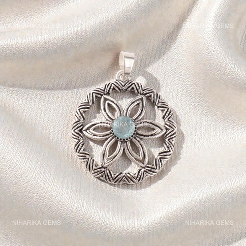 Pendentif pierre topaze bleue - pendentif,