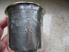 Ancien gobelet timbale en